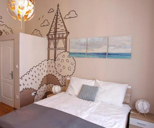 Ξενοδοχείο με διαμερίσματα Urania Apartmanhaz