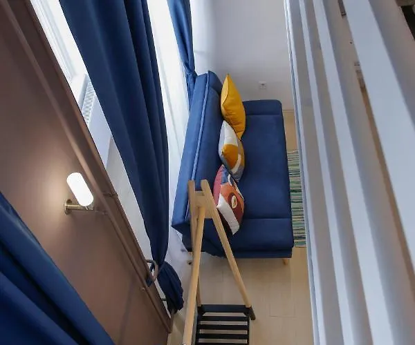 Ξενοδοχείο με διαμερίσματα Urania Apartmanhaz Έγκερ