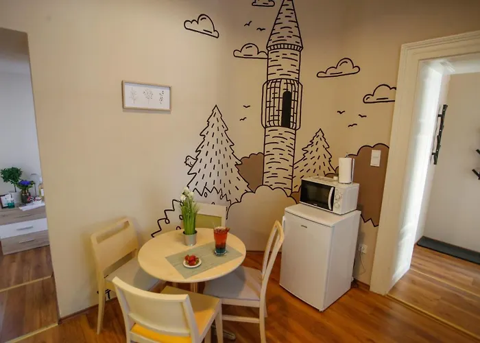 Urania Apartmanhaz Ξενοδοχείο με διαμερίσματα 4*