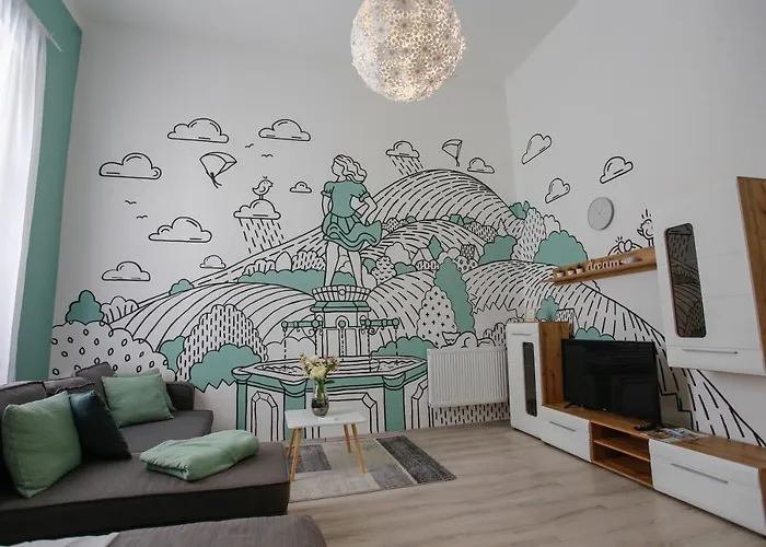 Urania Apartmanhaz Ξενοδοχείο με διαμερίσματα 4*