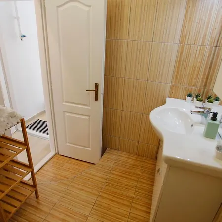 Urania Apartmanhaz 4*