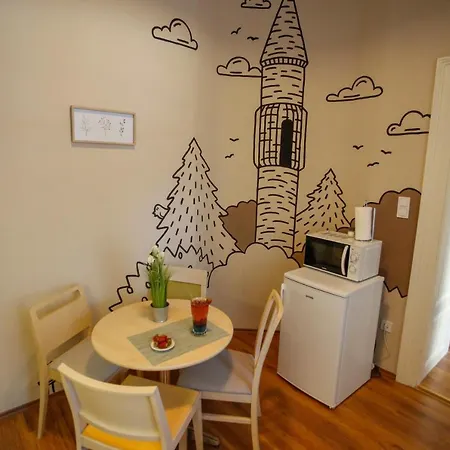 Urania Apartmanhaz Lägenhetshotell *