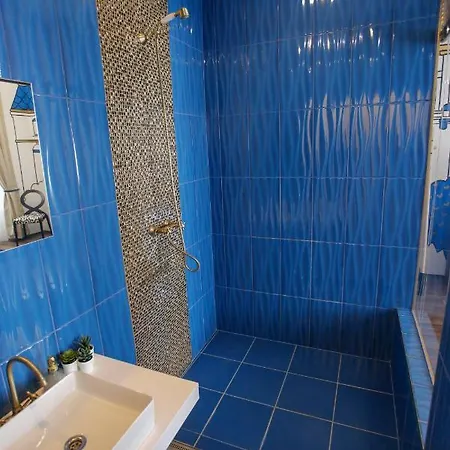 Urania Apartmanhaz Lägenhetshotell Eger