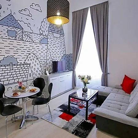 Urania Apartmanhaz Aparthotel 4*